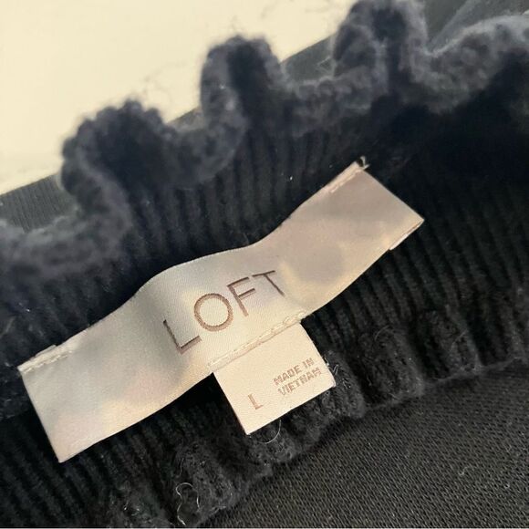 LOFT Black Ruffled Collar with Buttons Sweatshirt Top Size Large - Picture 7 of 9